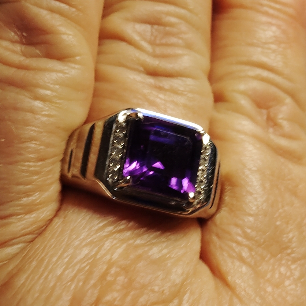 MEN'S- AFRICAN AMETHYST & WHITE TOPAZ ON THE SHOULDERS. RIBBED STERLING RING. 12 - Picture 14 of 16